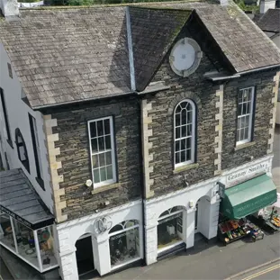 An image of the exterior of the Old Courthouse Gallery with a link to useful visitor information